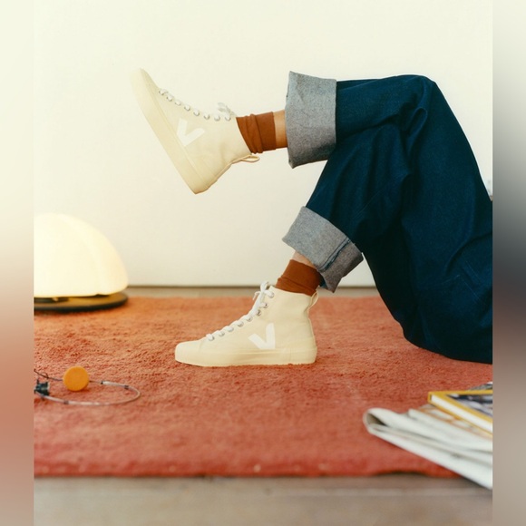 COPY - Wata II Canvas Butter White Butter Veja High Tops - Picture 2 of 9
